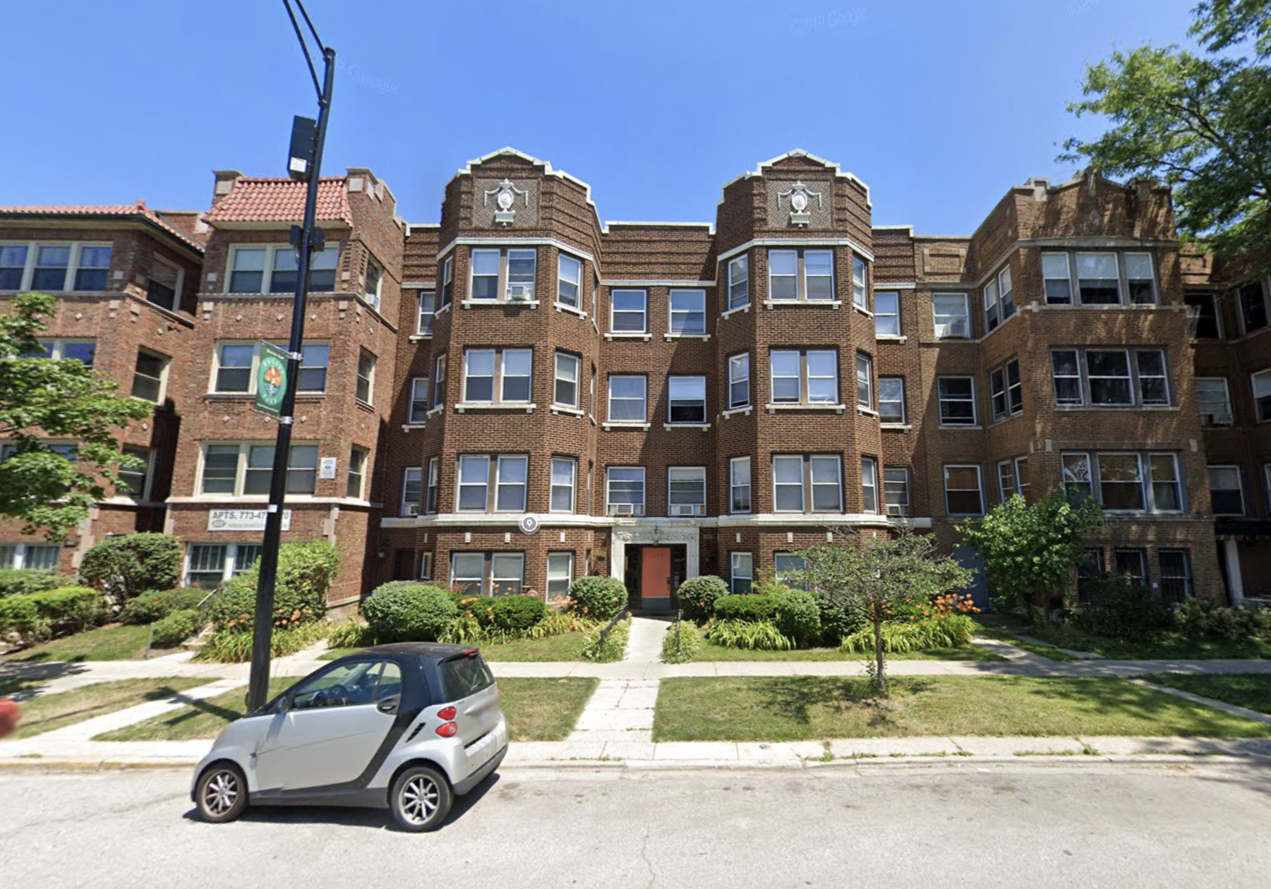 7661 N Sheridan